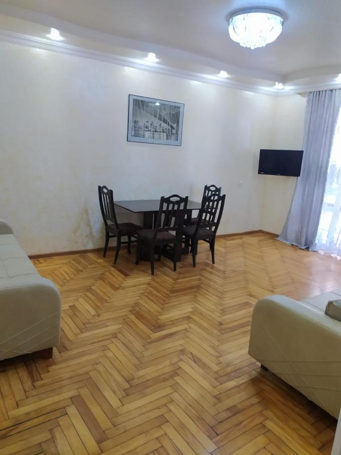 Apartment On 26 May Str Batumi Kültér fotó